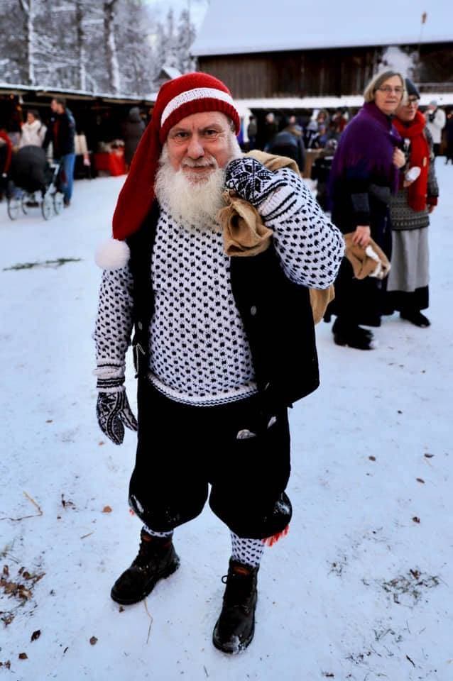 Fjøsnissen på Toten i snøen
